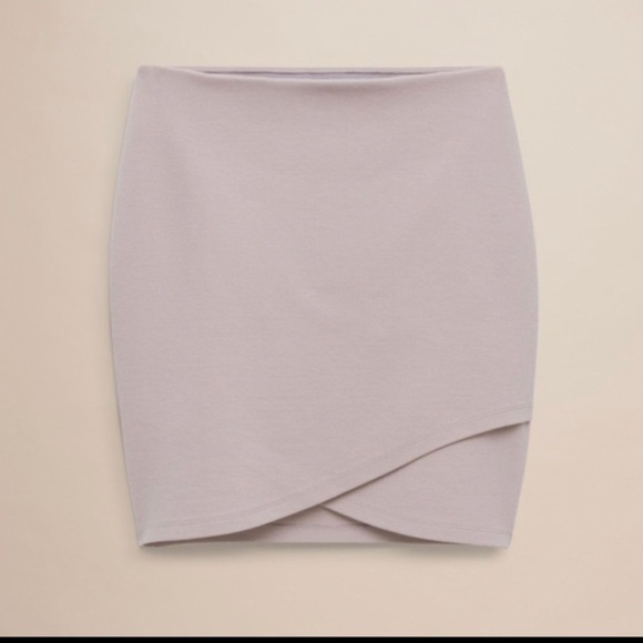aritzia Talula Primrose Skirt in Grey - Picture 4 of 4
